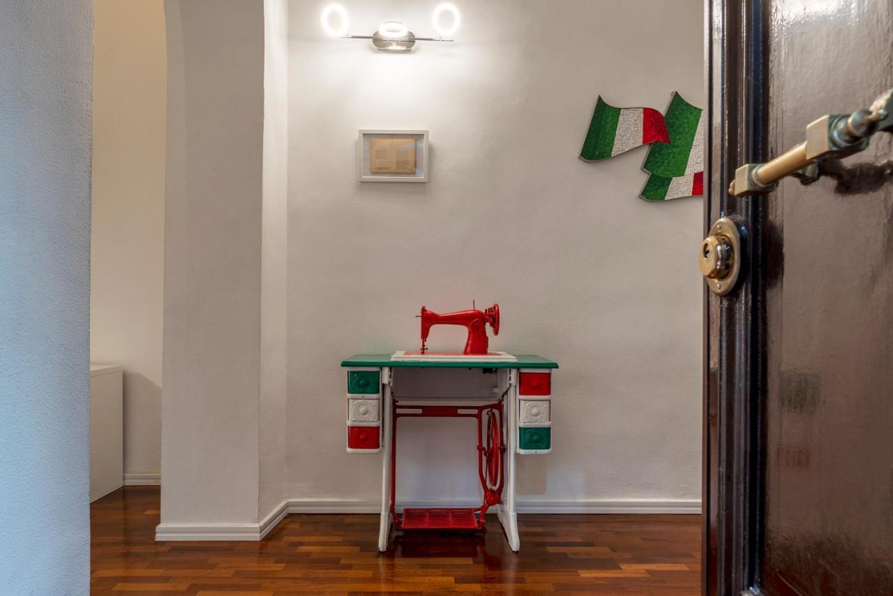 Fontana Di Trevi Design Apartment روما المظهر الخارجي الصورة